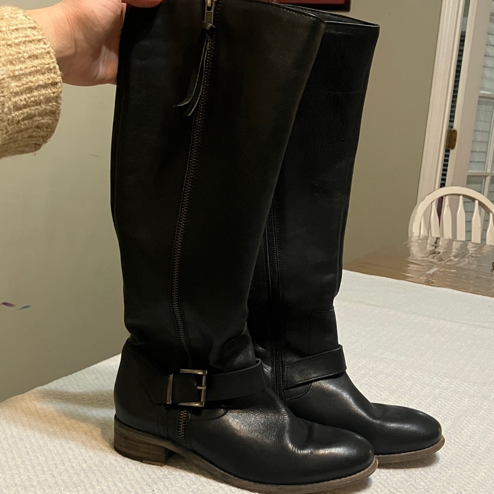Diba True Black Leather Women's Boots, Size 7.5M US, 37.5M EU